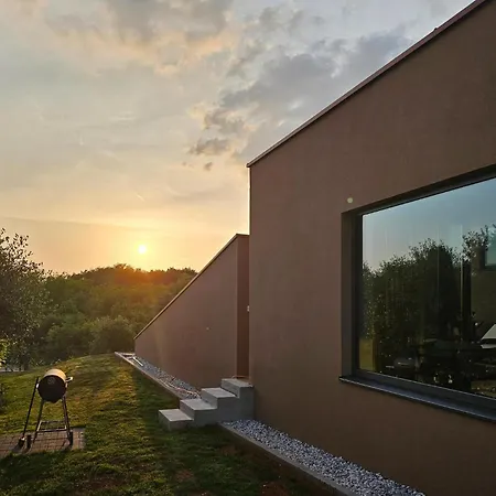 Awesome In Stancijeta With Kitchen * Filipac